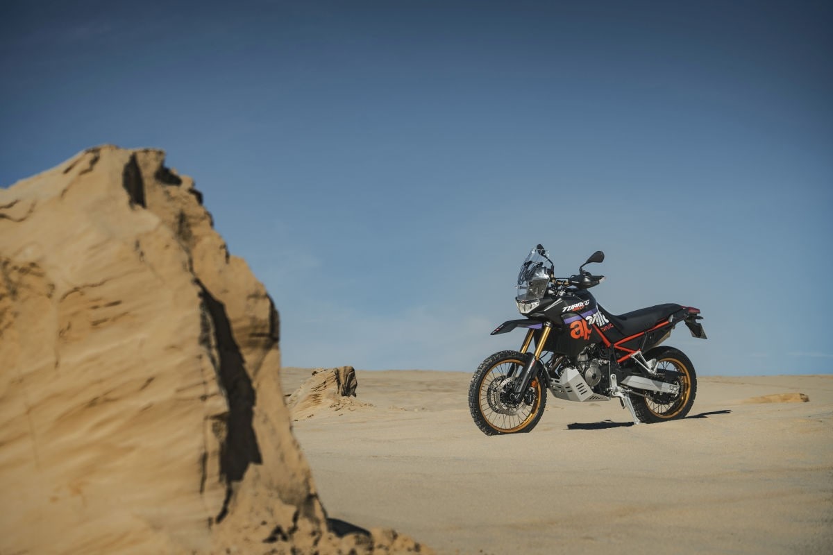 Aprilia Tuareg Rally 660: il ritorno di una leggenda, più cattiva e pronta al deserto +VIDEO+